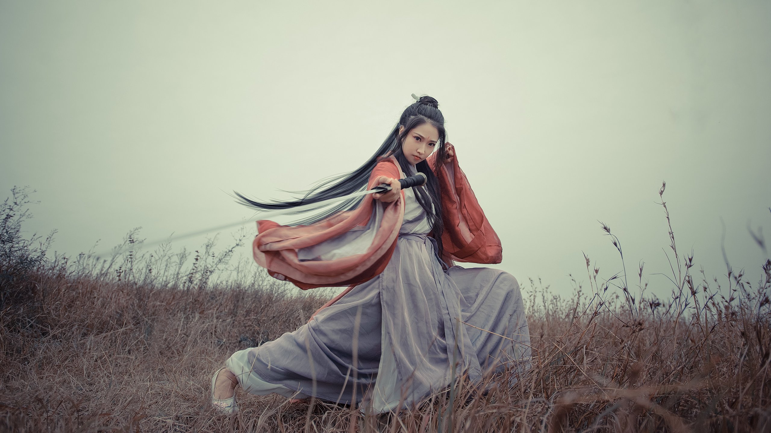 NBA今日战报勇士三连胜强势登顶西部，nba勇士今天比赛直播视频